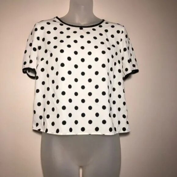 FOREVER 21 WOMEN'S WHITE/BLACK POLKA DOT BACK KEYHOLE BLOUSE SIZE SMALL-EUC - Picture 2 of 6